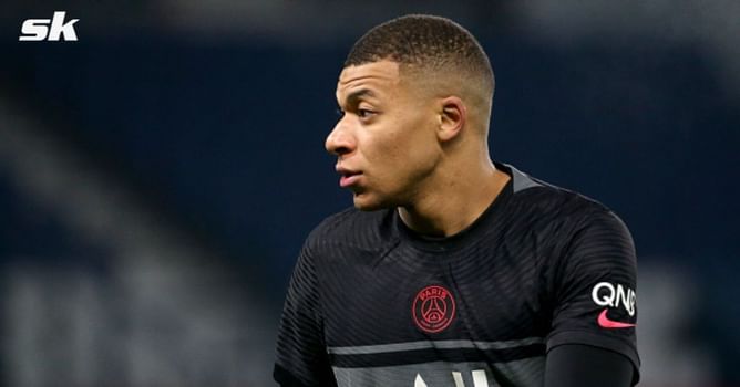 PSG in talks to sign Manchester United star as they aim to influence Kylian Mbappe's decision - Reports