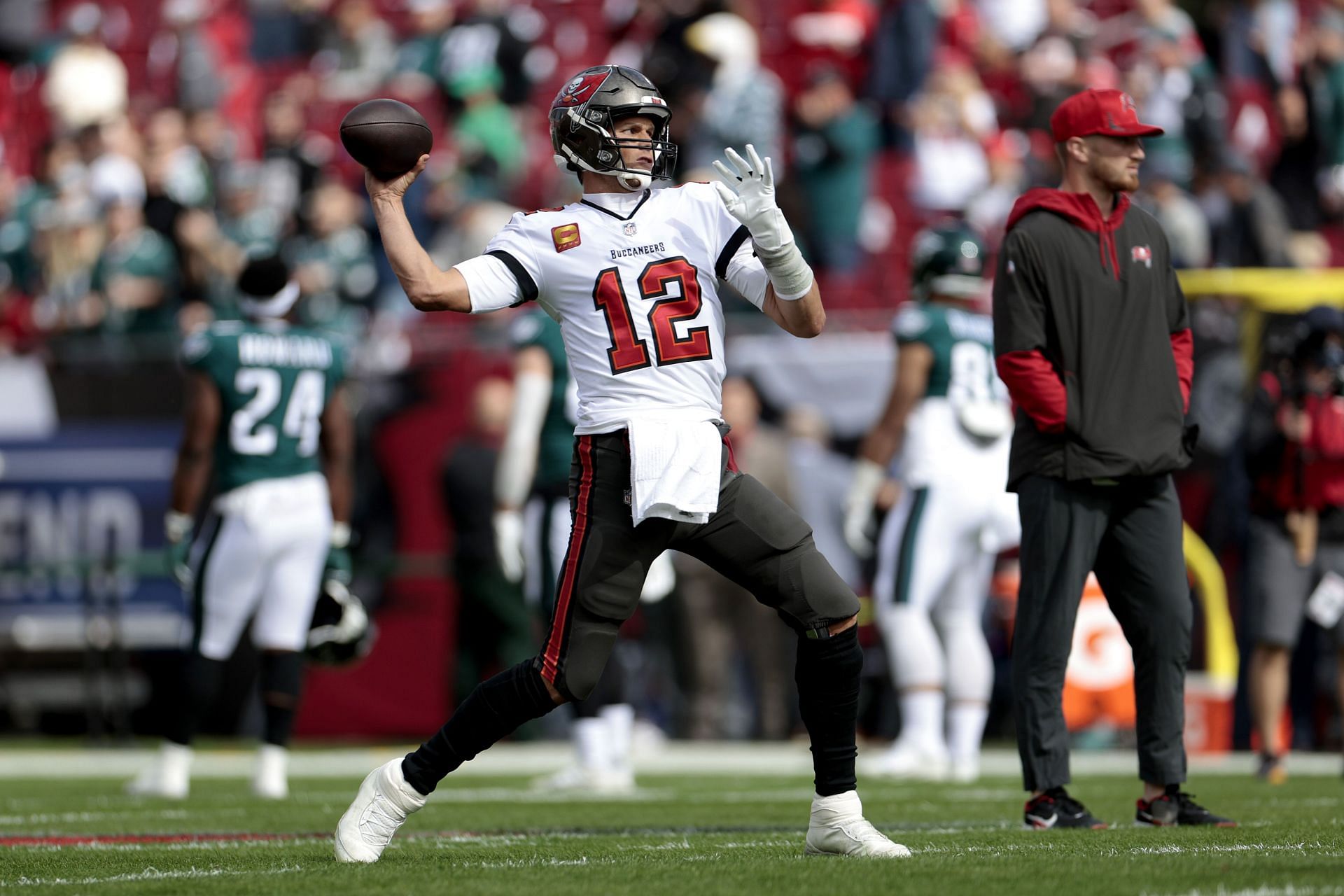 Tom Brady drops hype video explaining why he came back for 2022 season with  Buccaneers