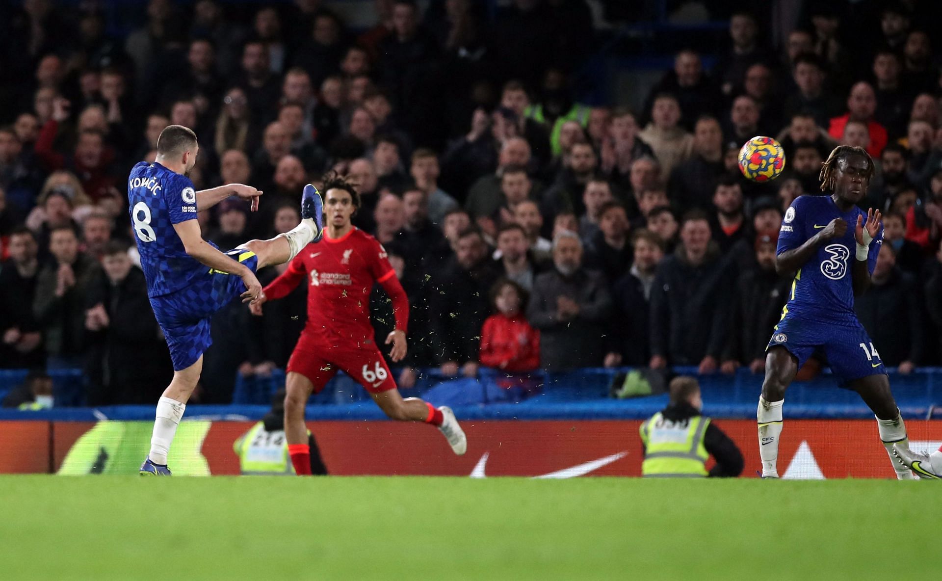 Chelsea and Liverpool played out an entertaining 2-2 draw in the Premier League.