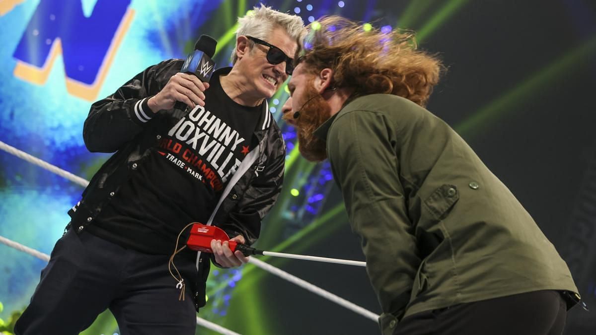 Johnny Knoxville in a segment with Sami Zayn on WWE SmackDown