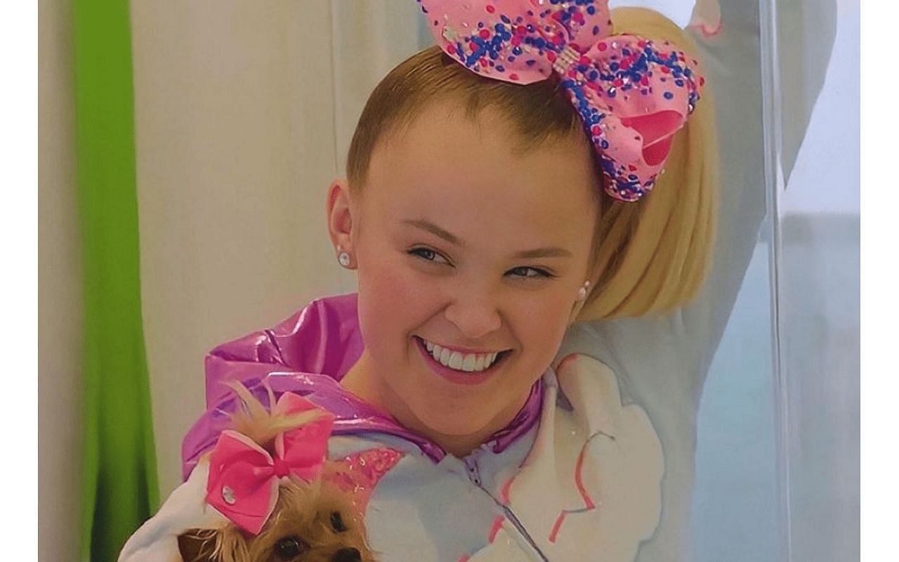 JoJo Siwa's Thoughts On Having Kids, Past Relationships