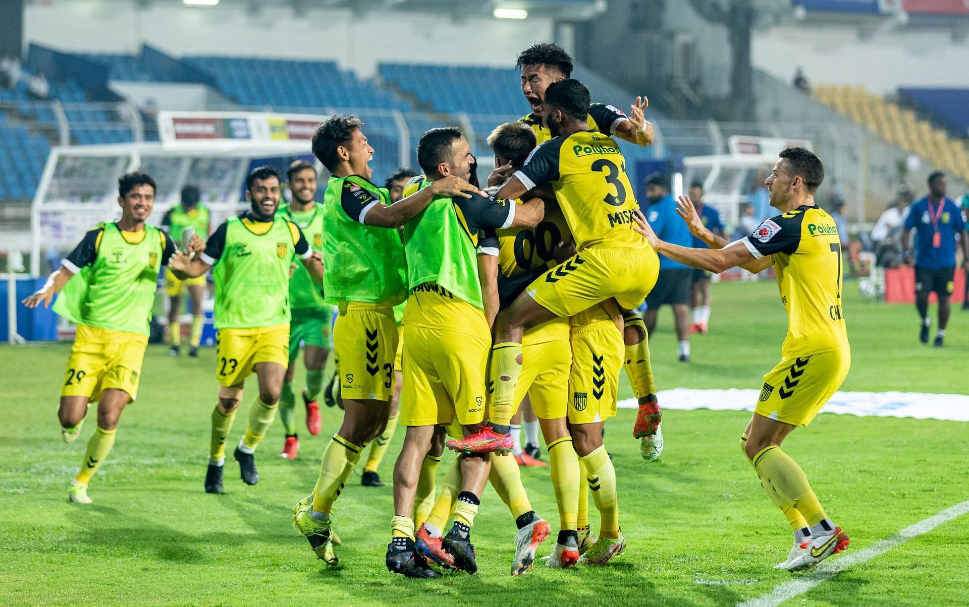 Hyderabad FC players celebrate a last-minute equalizer against ATK Mohun Bagan. (Image Courtesy: ISL Media)