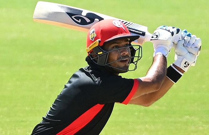 BBL 2021/22: [Watch] Unmukt Chand receives Renegades cap to become first Indian male to play the league