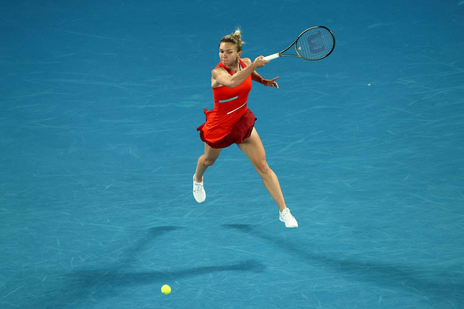 Simona Halep in action at the 2022 Australian Open