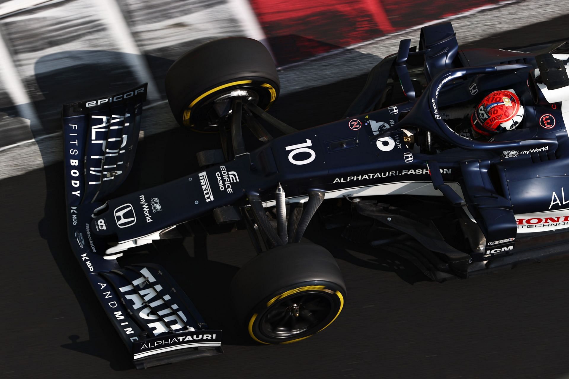 Formula 1 Testing in Abu Dhabi - The new 18 inch tires make their debut in testing (Photo by Clive Rose/Getty Images)