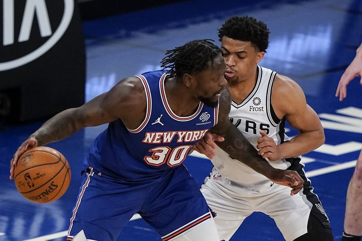 The visiting San Antonio Spurs are hoping to split their season series against the New Knicks. [Photo: Pounding the Rock]
