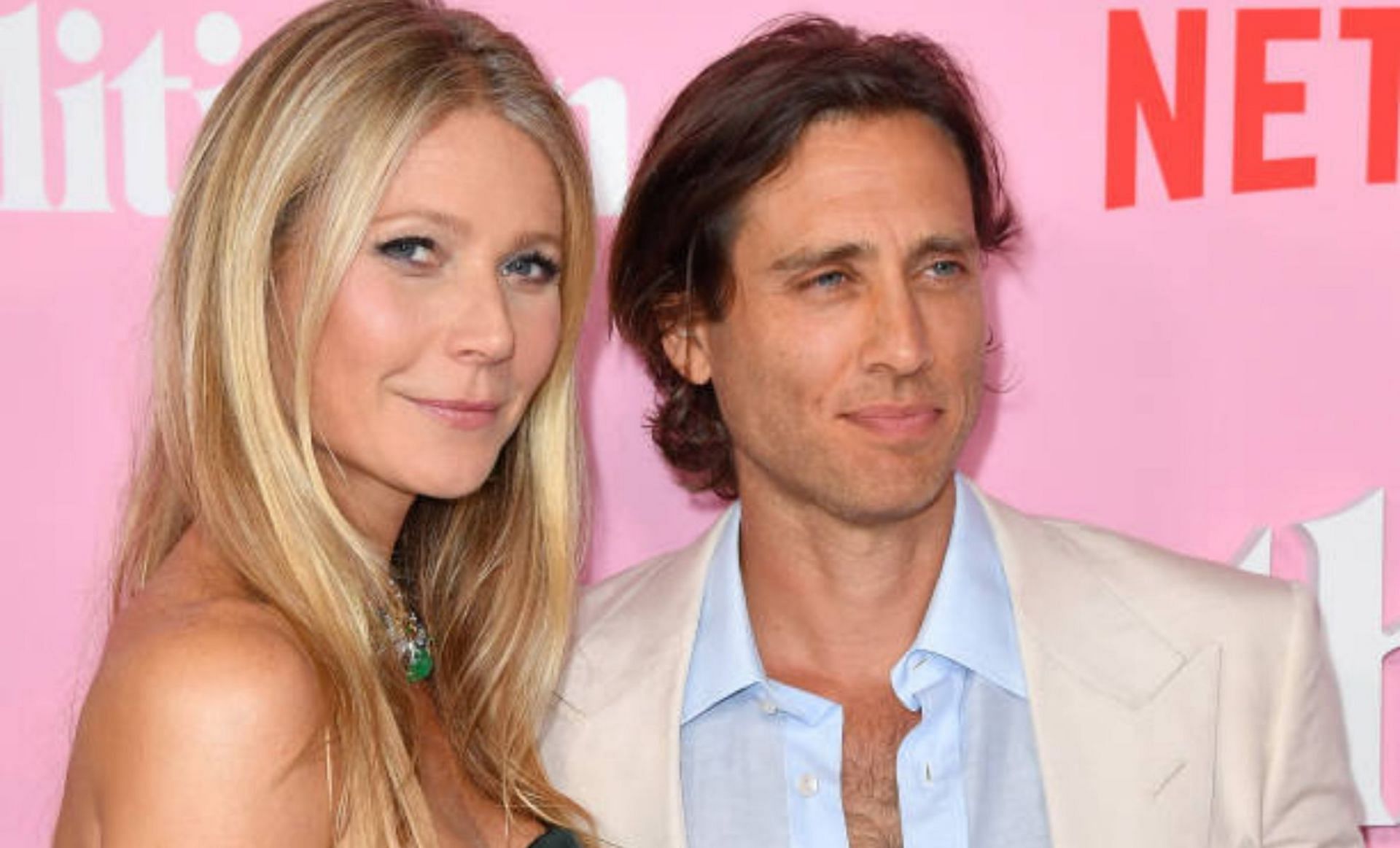 Gwyneth Paltrow shows beautiful blended family pictures with husband Brad Falchuk (Image va Getty Images)