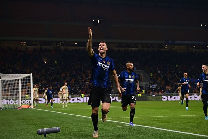Inter Milan’s consistency proving too much for Serie A rivals as Nerazzurri see off Venezia