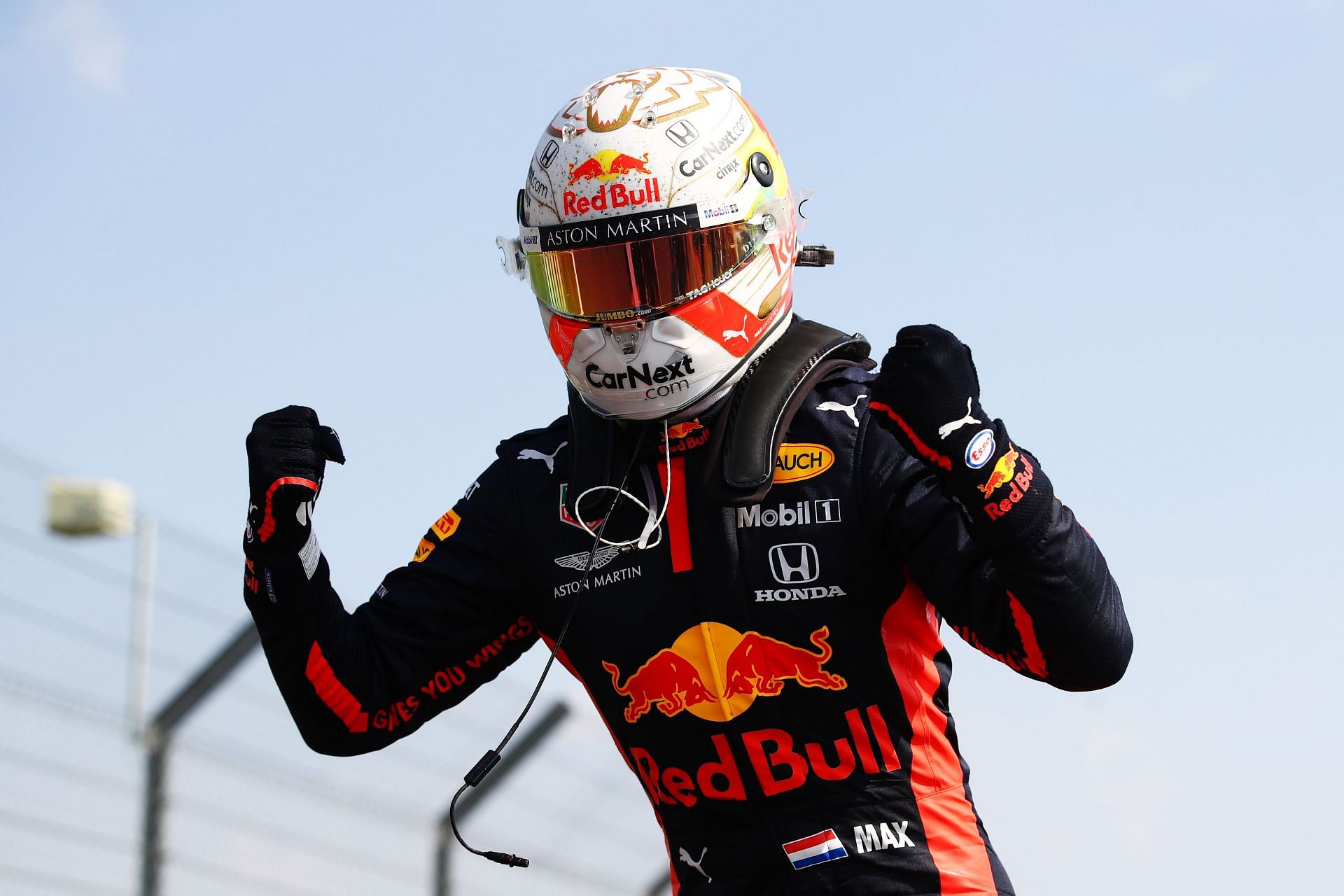 Max Verstappen unveils brand new helmet design for 2022 F1 season