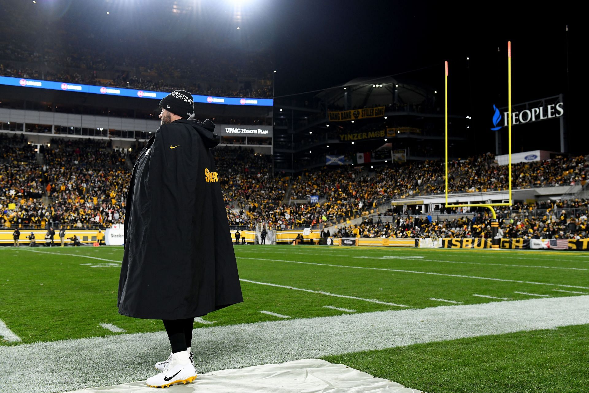 Cleveland Browns v Pittsburgh Steelers