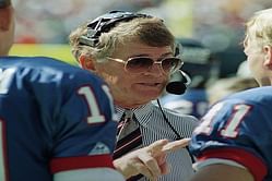 Does Dan Reeves deserve to be in the Pro Football Hall of Fame?