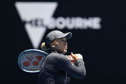 Naomi Osaka practices ahead of her first round match at the Melbourne Summer Set.