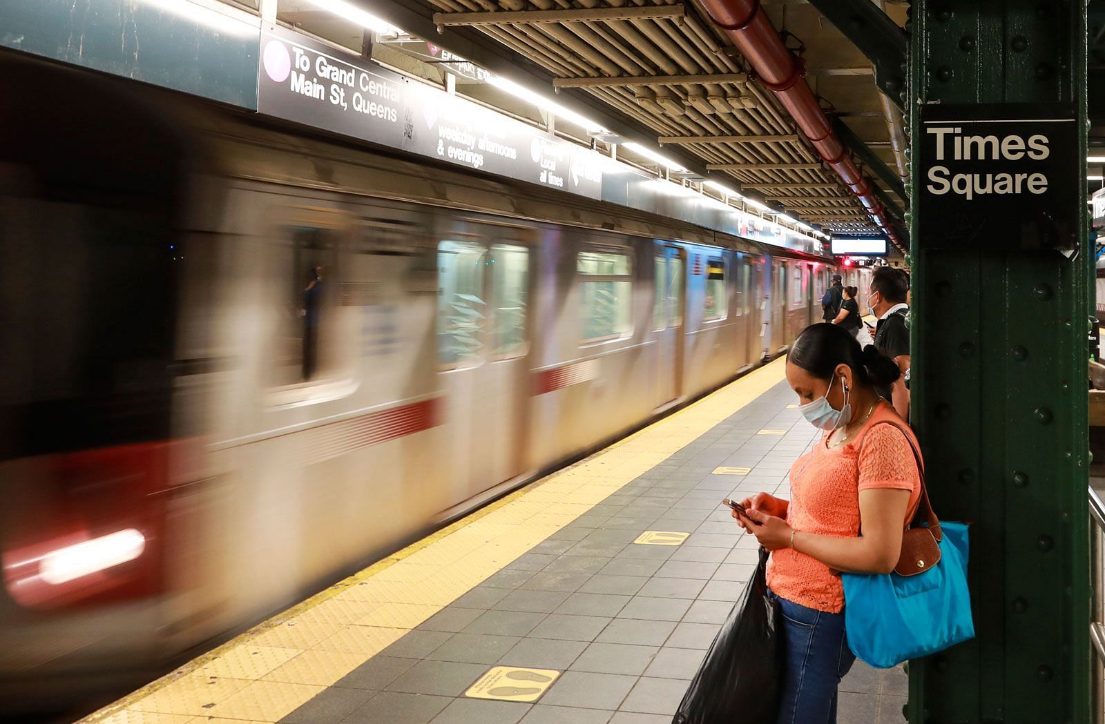 Times Square subway saw a shocking incident on January 15 (Image via Wang Ying/Getty Images)