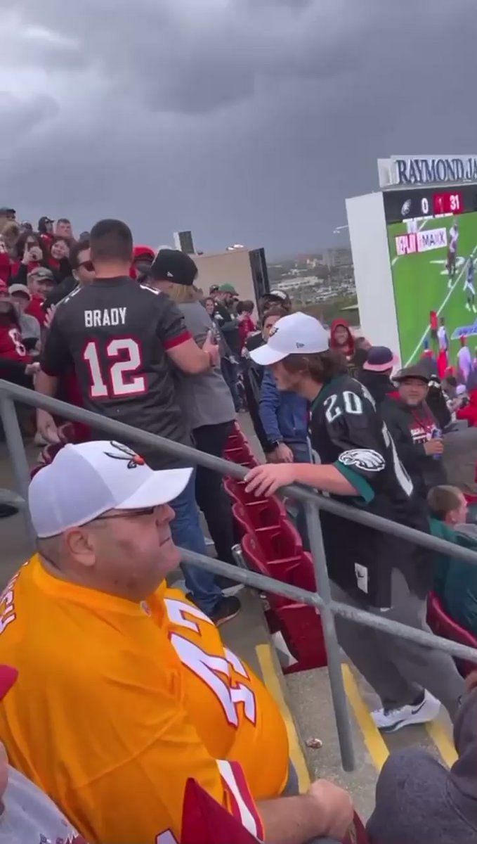 Video: Fans fight at Buccaneers-Eagles wild card game