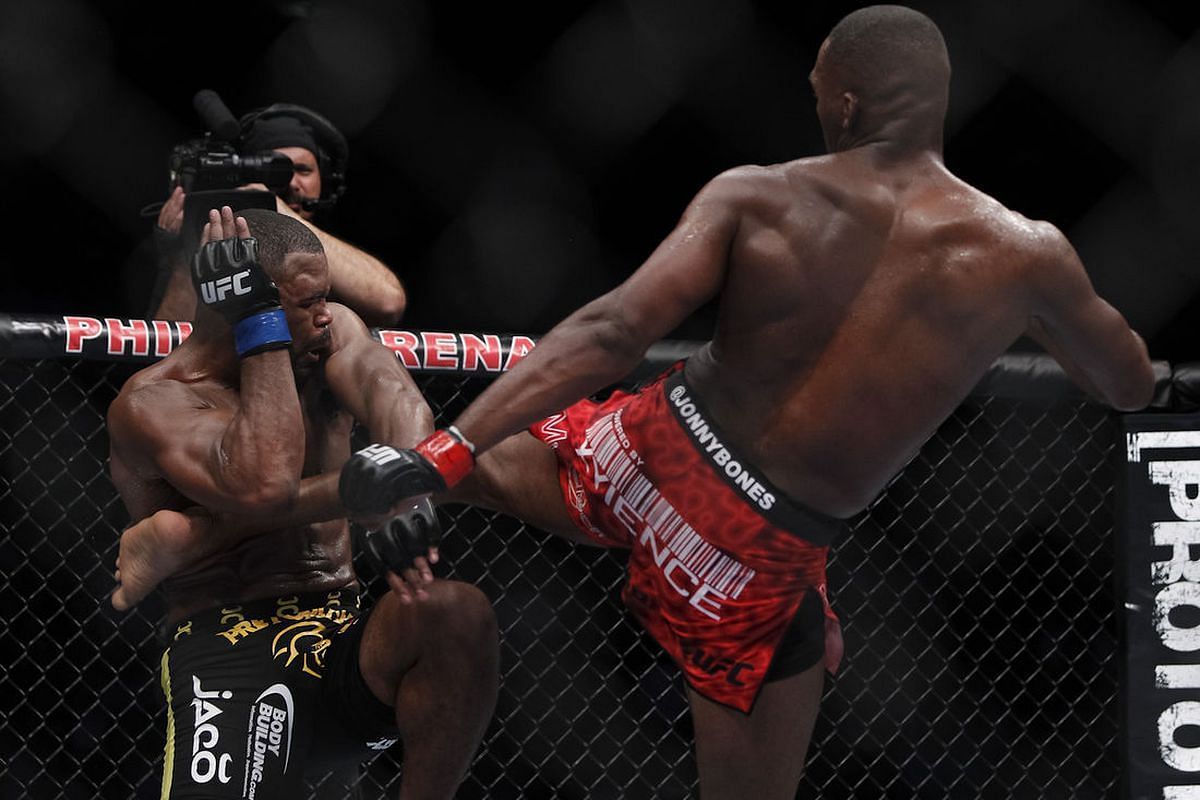 Rashad Evans brought Jon Jones to his training camp, only to see &#039;Bones&#039; take his place after winning the UFC light-heavyweight title