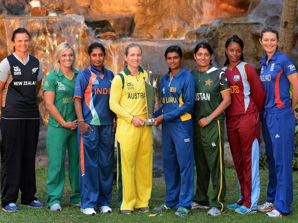 पिछली बार 2017 में हुए महिला क्रिकेट विश्व कप में भाग लेने वाली टीमों की कप्तान खिलाड़ीं।