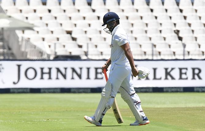"He has won matches doing this but he has been clever about it" - Dinesh Karthik reacts on Rishabh Pant's rash shot in 2nd Test