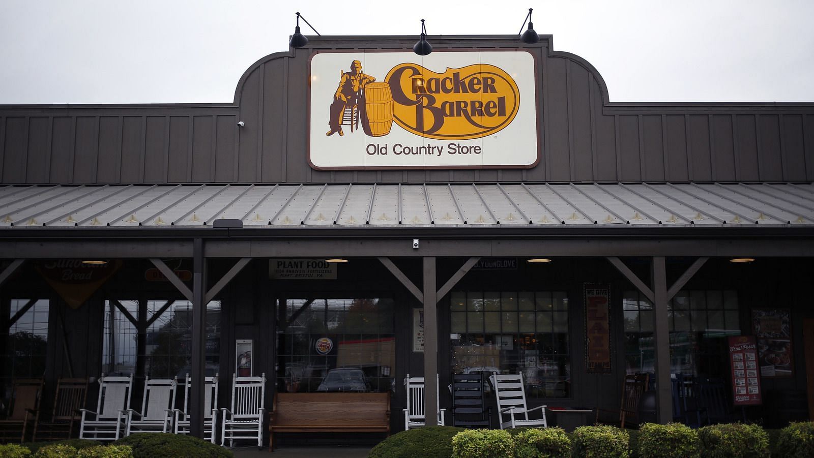 Representational image of Cracker Barrel in Louisville, Kentucky (Image via Bloomberg/Getty Images)