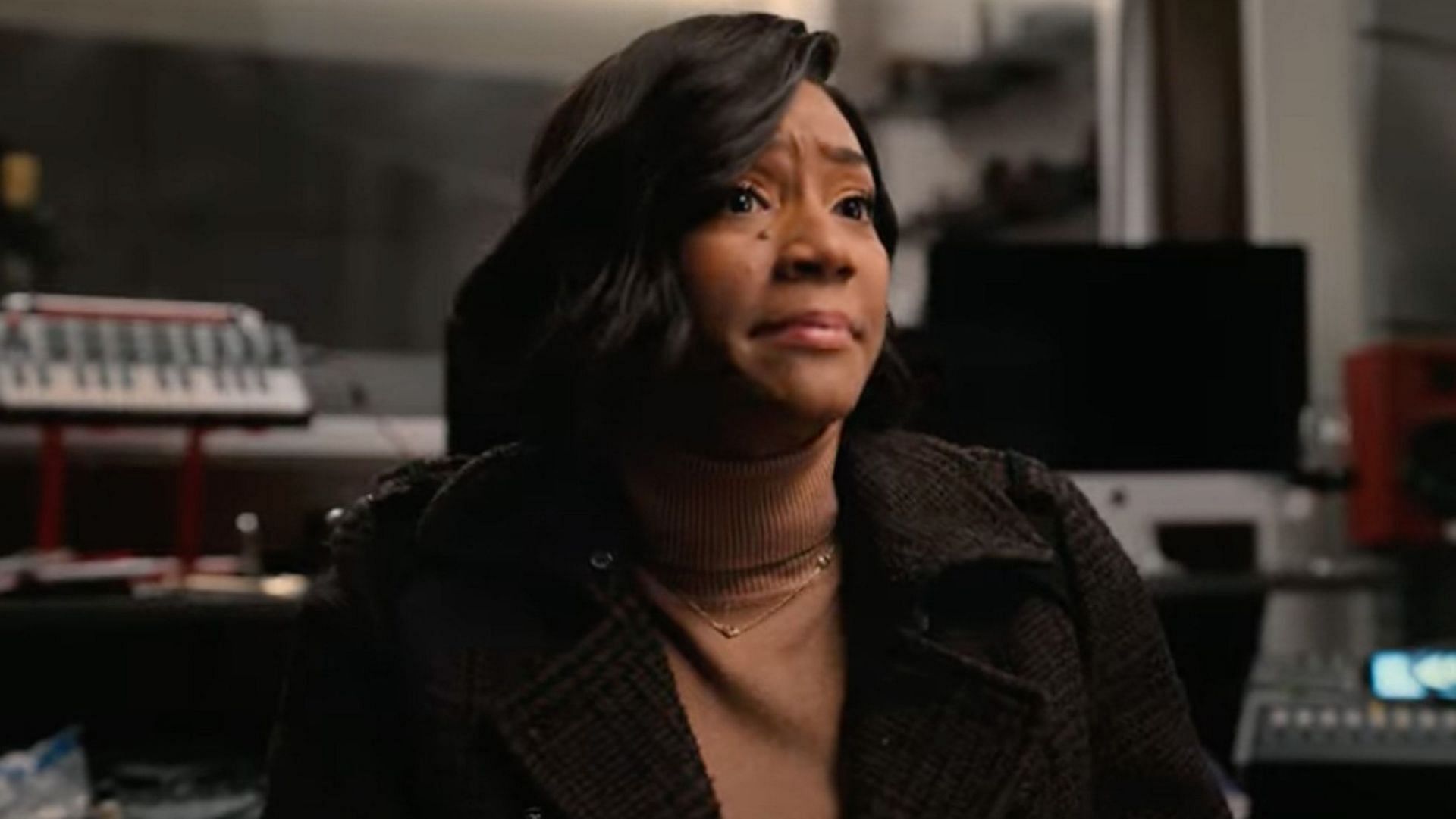 Tiffany Haddish as Detective Dinner (Image via Apple TV)