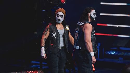 Santana and Ortiz at an AEW Dark Elevation taping in 2022