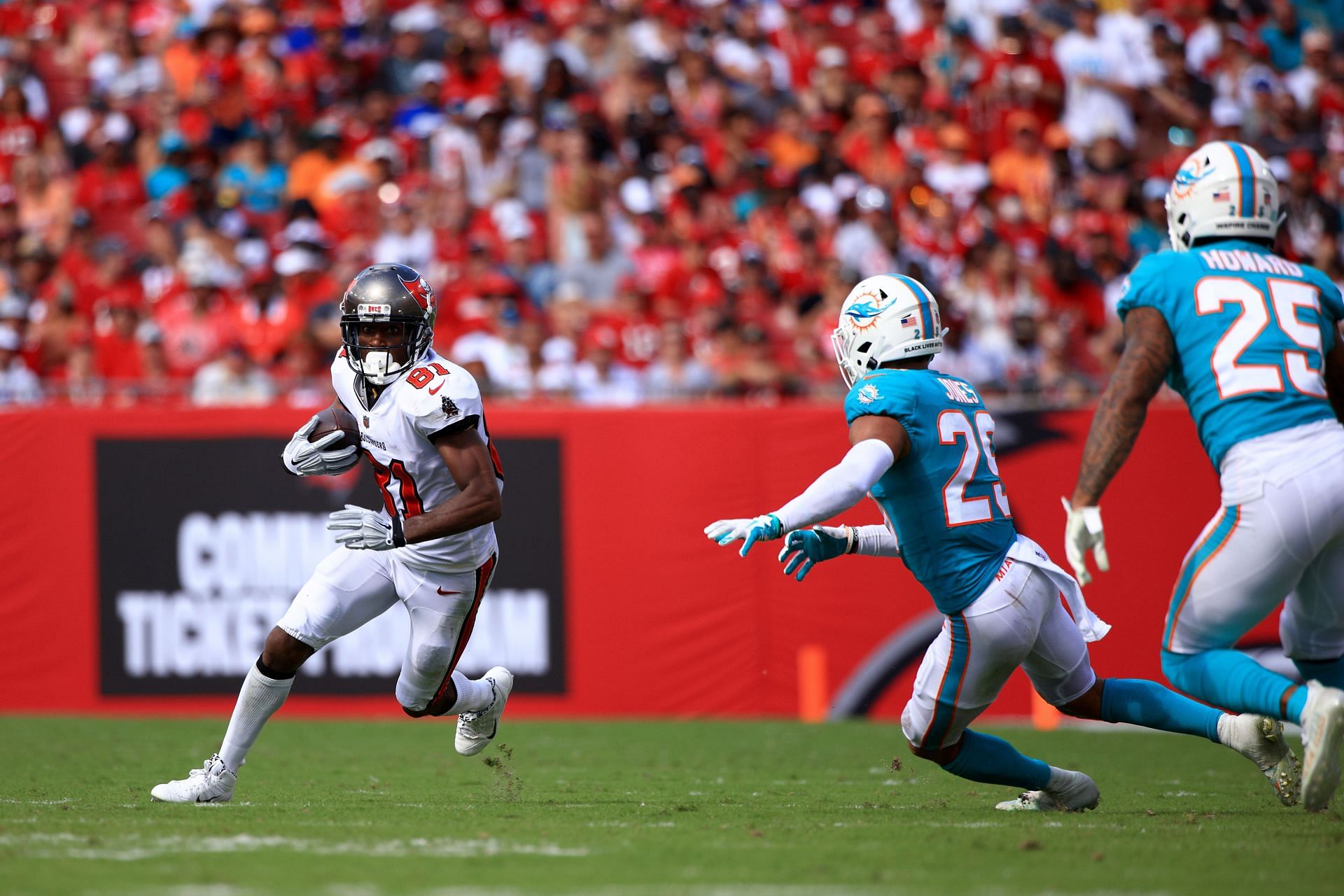 Miami Dolphins v Tampa Bay Buccaneers