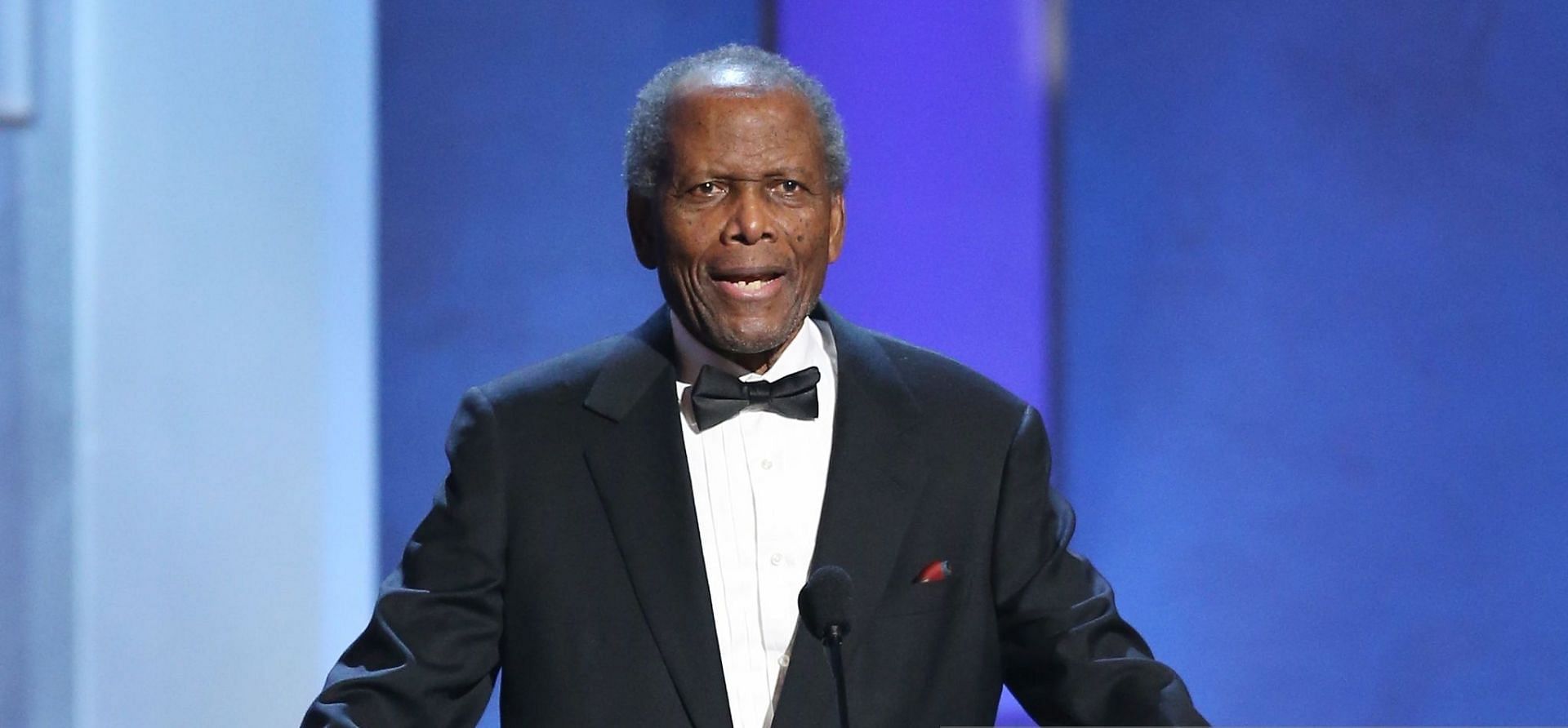 Sidney Poitier passed away due to heart failure, dementia, and cancer (Image via Michael Tran/Getty Images)