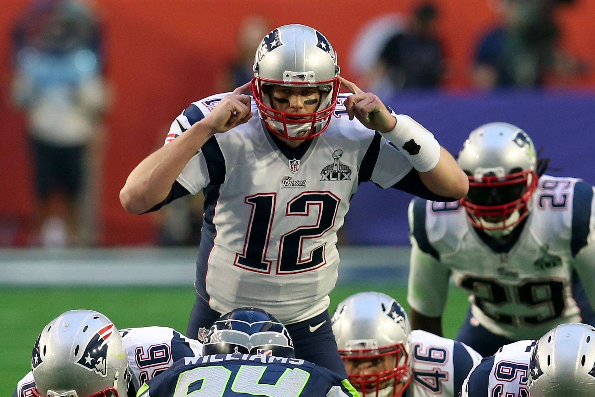 Brady seen conducting the offense during Super Bowl XLIX (Photo: Getty)