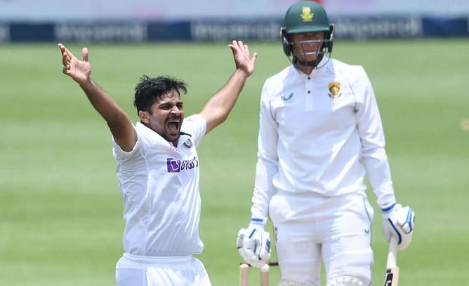 Elgar meets match officials to discuss Van der Dussen's controversial dismissal on Day 2 of Johannesburg Test: Reports