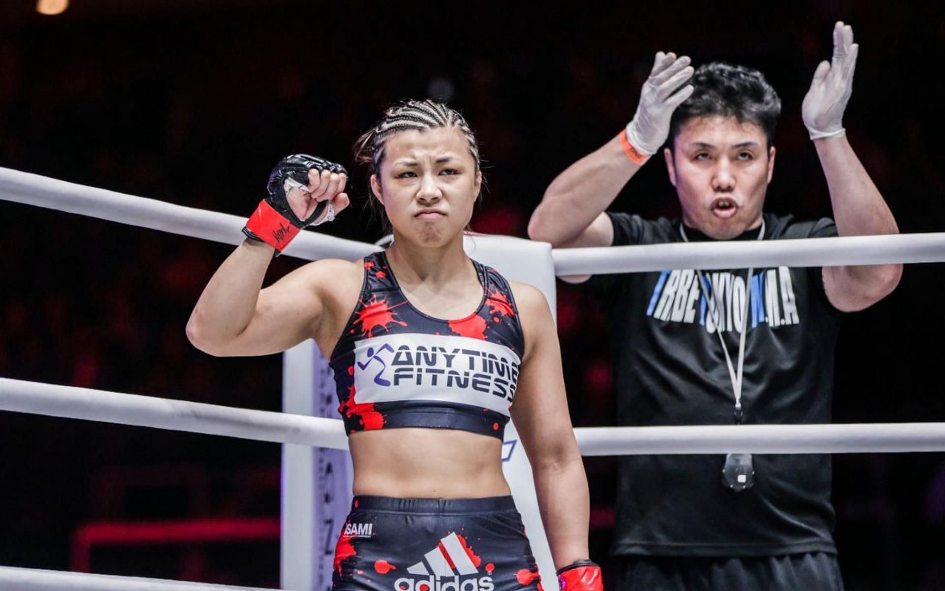 Coach Ryo Chonan (Right) offering guidance as Ayaka Miura (Left) takes action. | [Photo: ONE Championship]