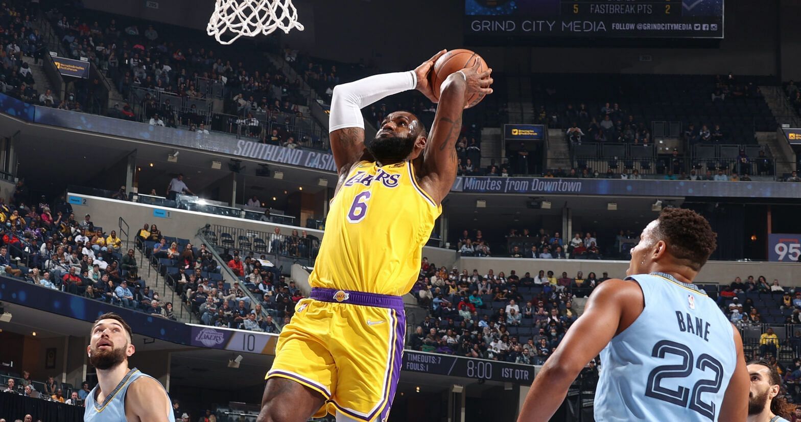 LeBron James playing center has made the LA Lakers&#039; offense more fluid. [Photo: NBA.com]