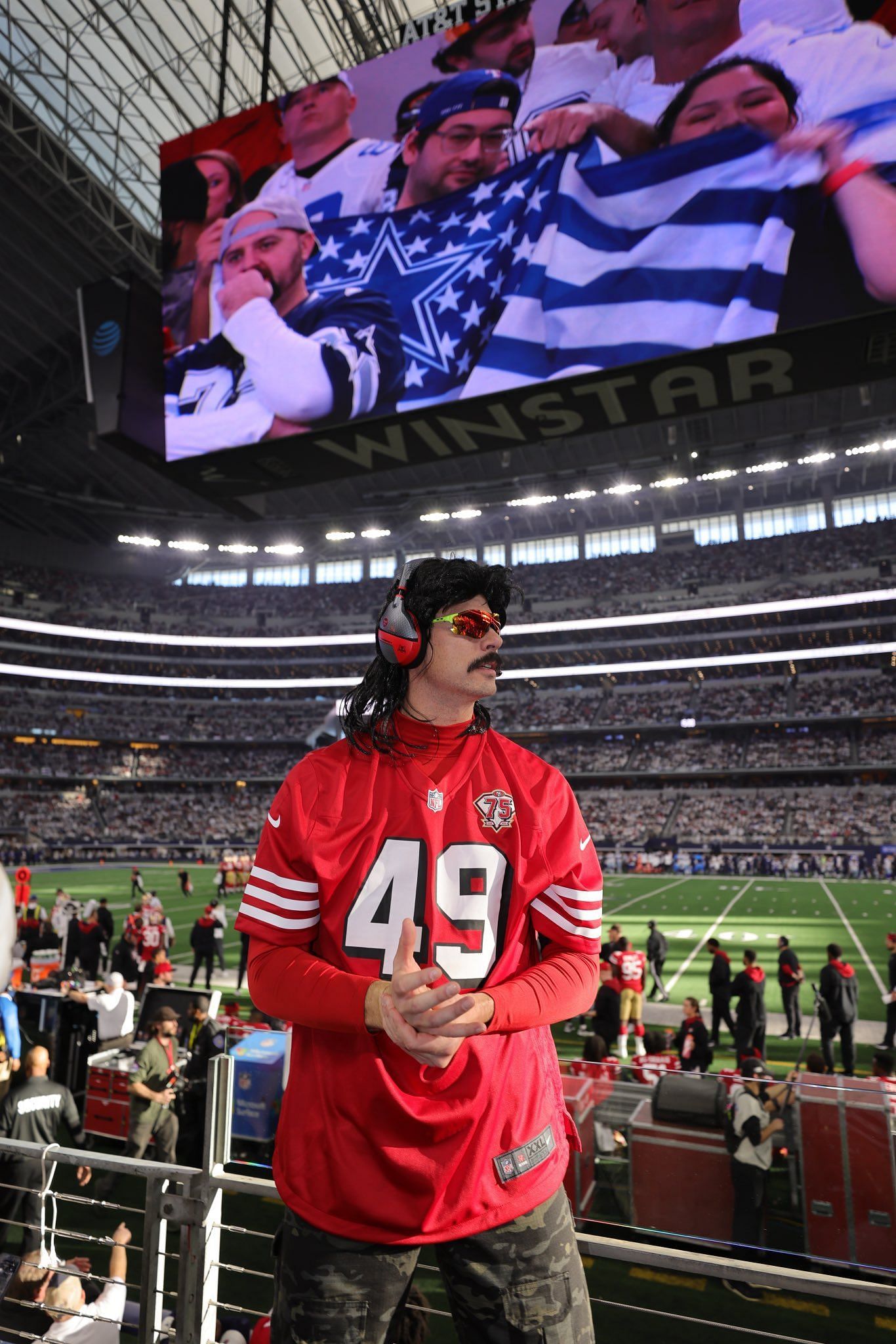 Dr. Disrepect poses at the 49ers/Cowboys game - Credit: @DrDisrespect on Twitter