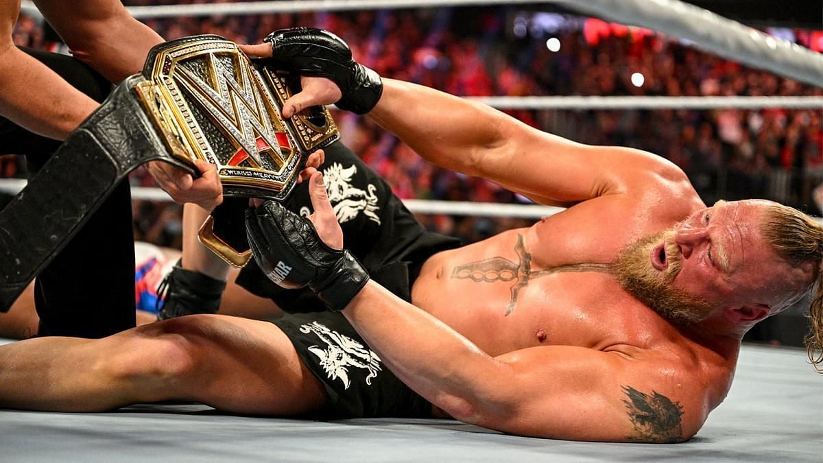 WWE Day 1 2022 में ब्रॉक लैसनर ने एक बार फिर बने WWE चैंपियन