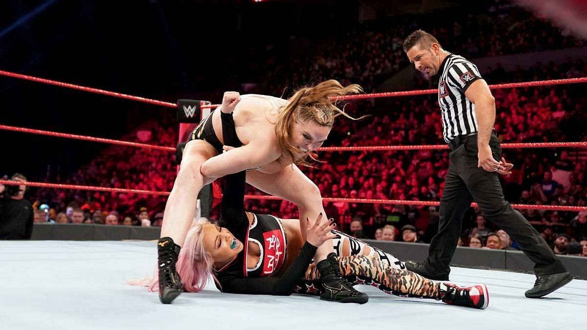 Morgan would welcome Rousey back by eliminating her from the Royal Rumble.