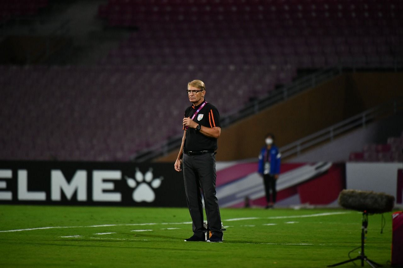 Thomas Dennerby looks on as the Indian Women&#039;s Senior Team plays against Iran. (Image Courtesy: Twitter/IndianFootball)