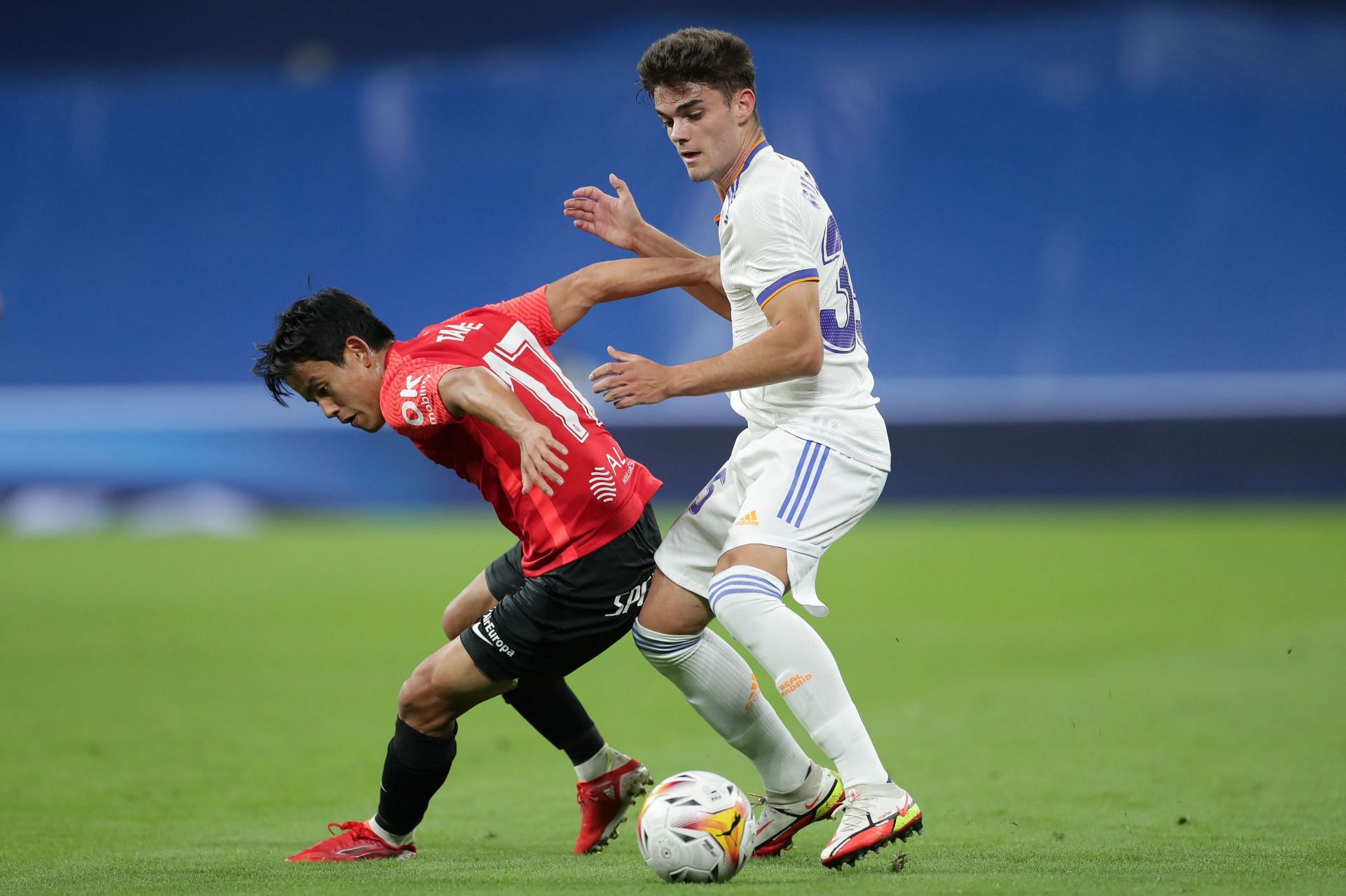 Granada are eying a loan move for Madrid&#039;s Miguel Gutierrez in January.