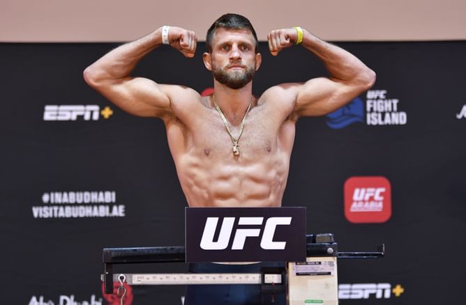 What song did Calvin Kattar walkout to at UFC Vegas 46?