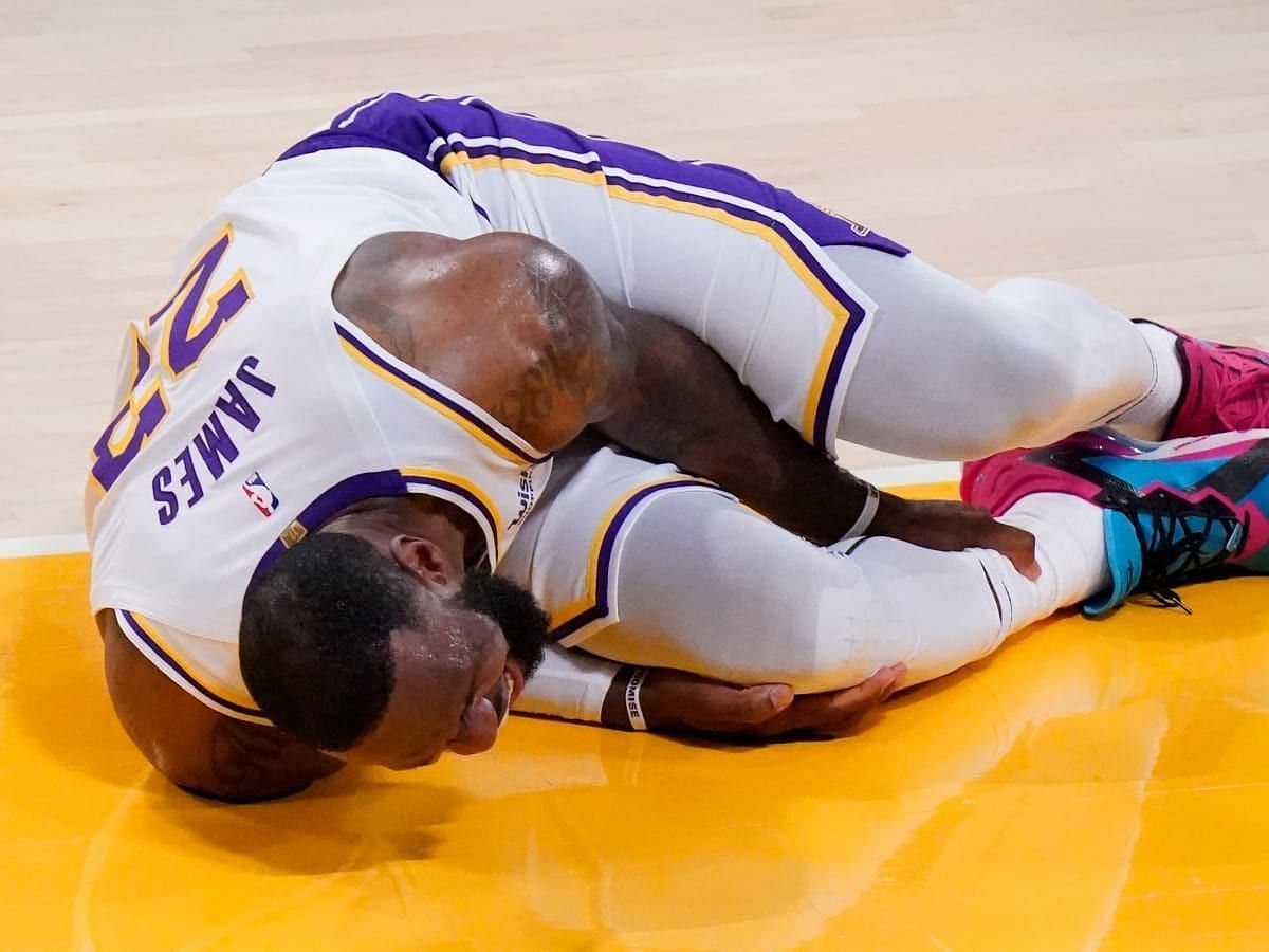 LeBron James has had more injuries in the last 4 years than in his previous 15. [Photo: Sports Illusrated]