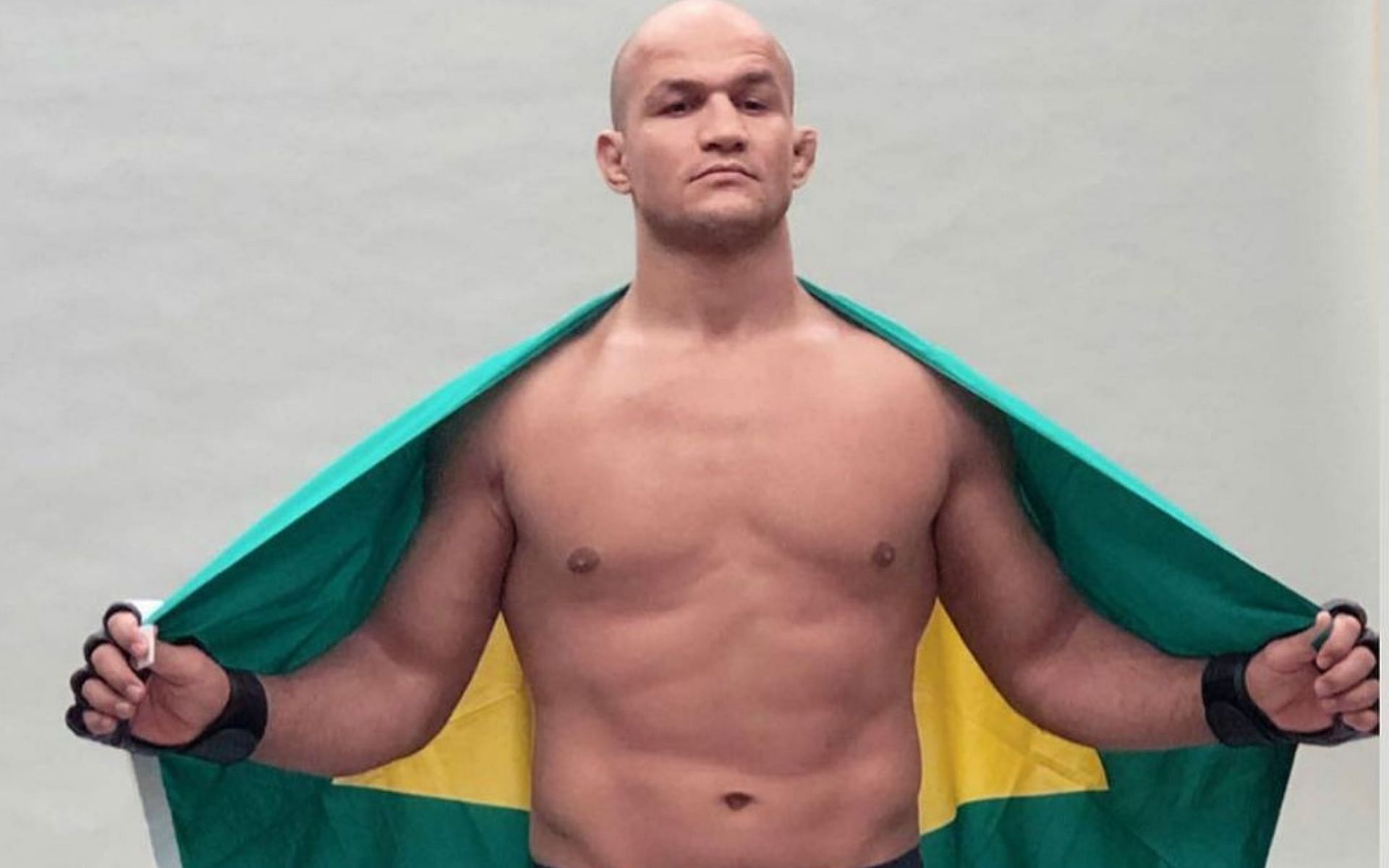 Former UFC heavyweight champion Junior dos Santos [Image from @juniorcigano on Instagram]
