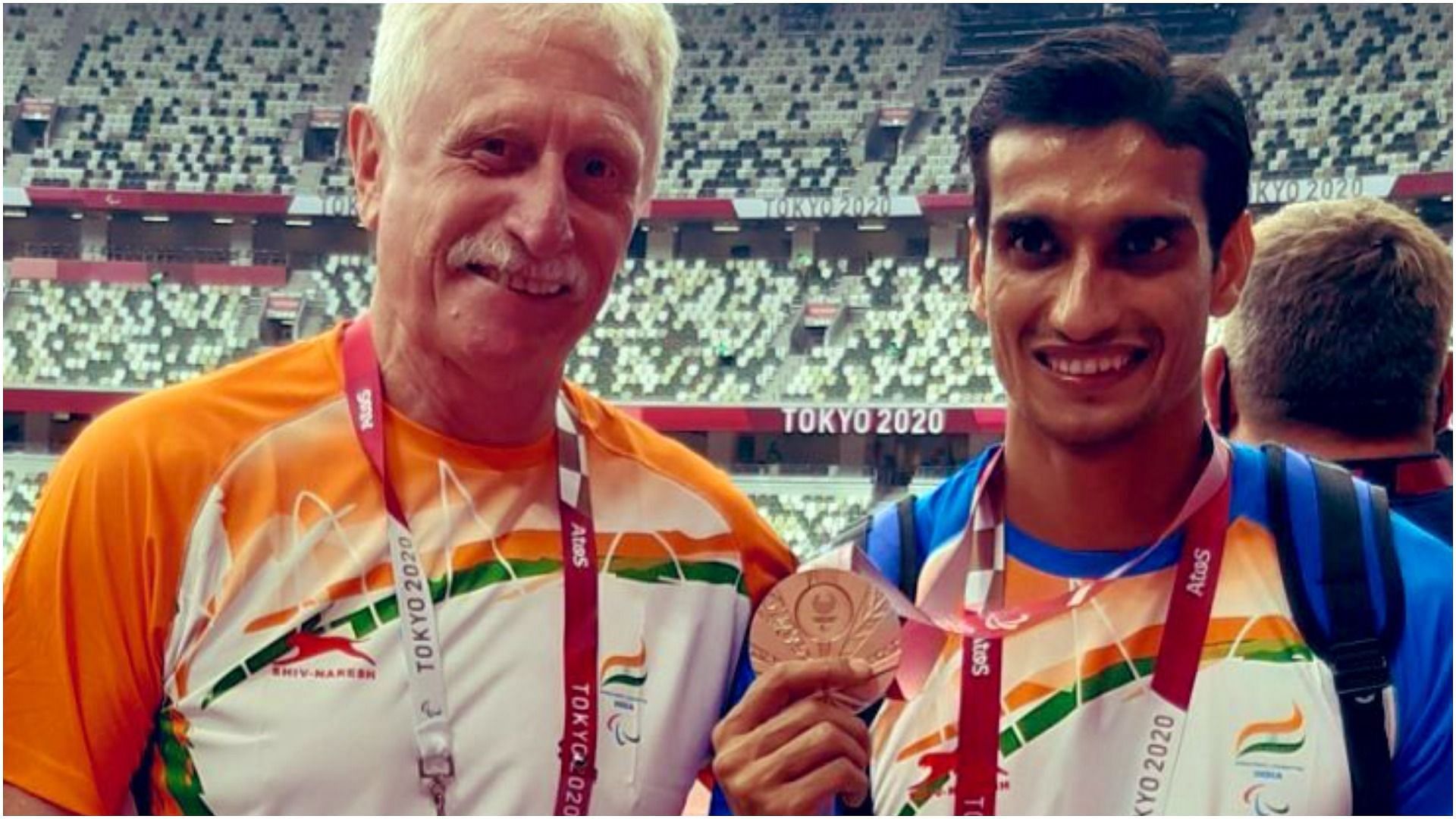 Paralympian Sharad Kumar (R) after winning bronze in Tokyo (Pic Credit: SAI)