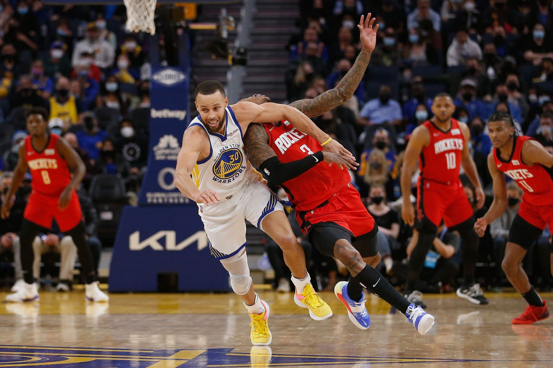 Steph Curry of the Golden State Warriors vs the Houston Rockets.