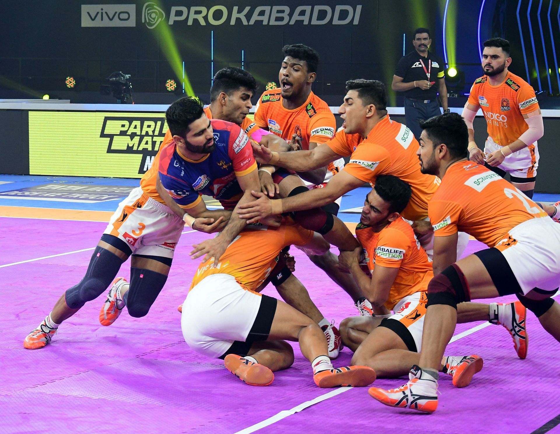 PKL 8 में परदीप नरवाल के 16 मैचों के बाद 107 पॉइंट्स हैं (Photo: Pro Kabaddi League)