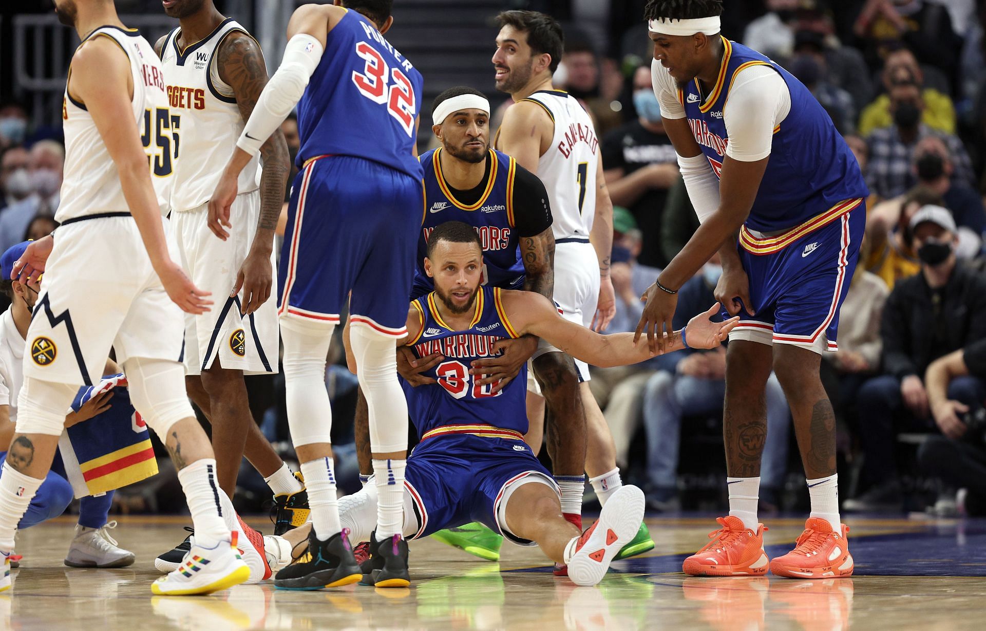 Denver Nuggets v Golden State Warriors