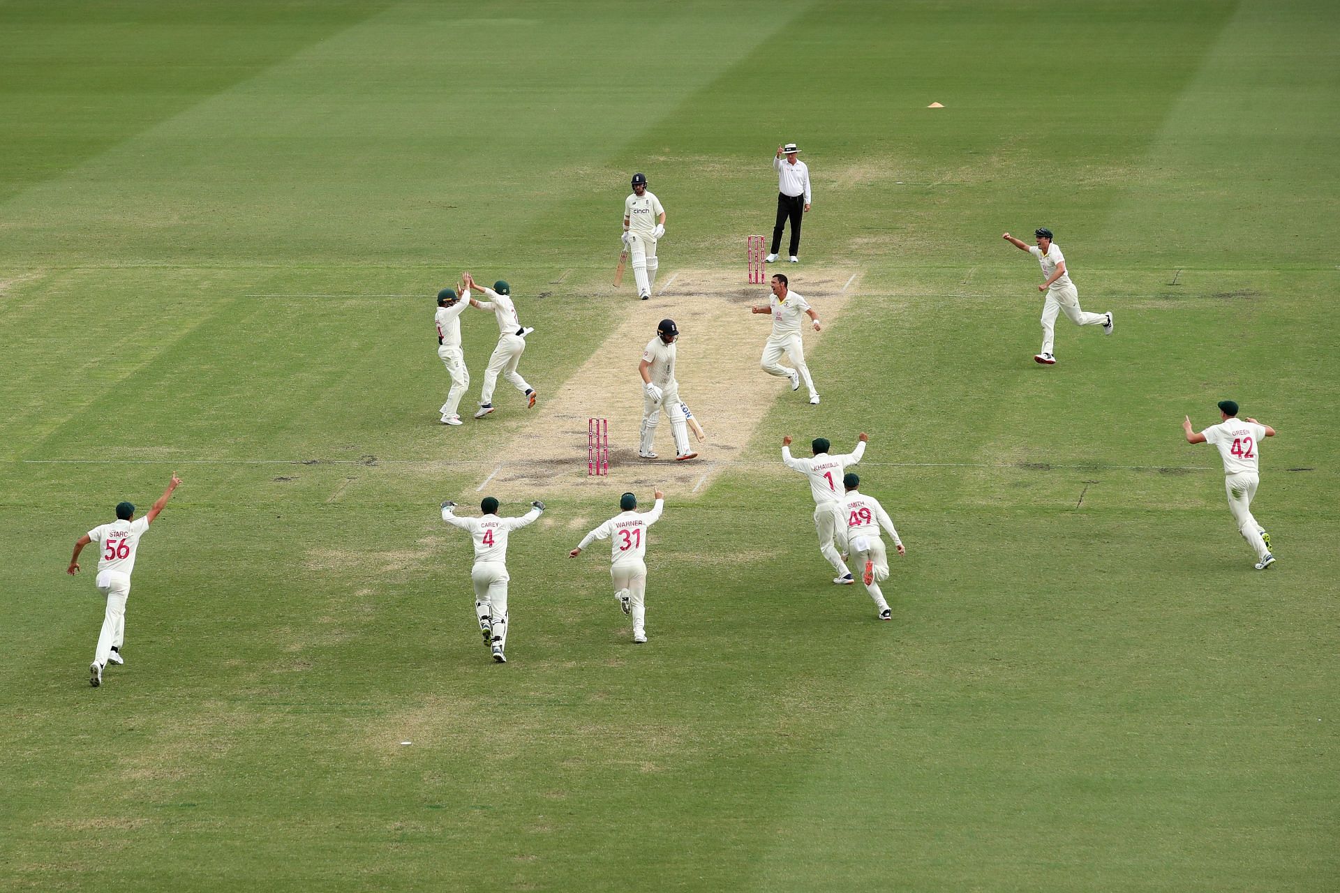 Aussies celebrates wicket of Jonny Bairstow