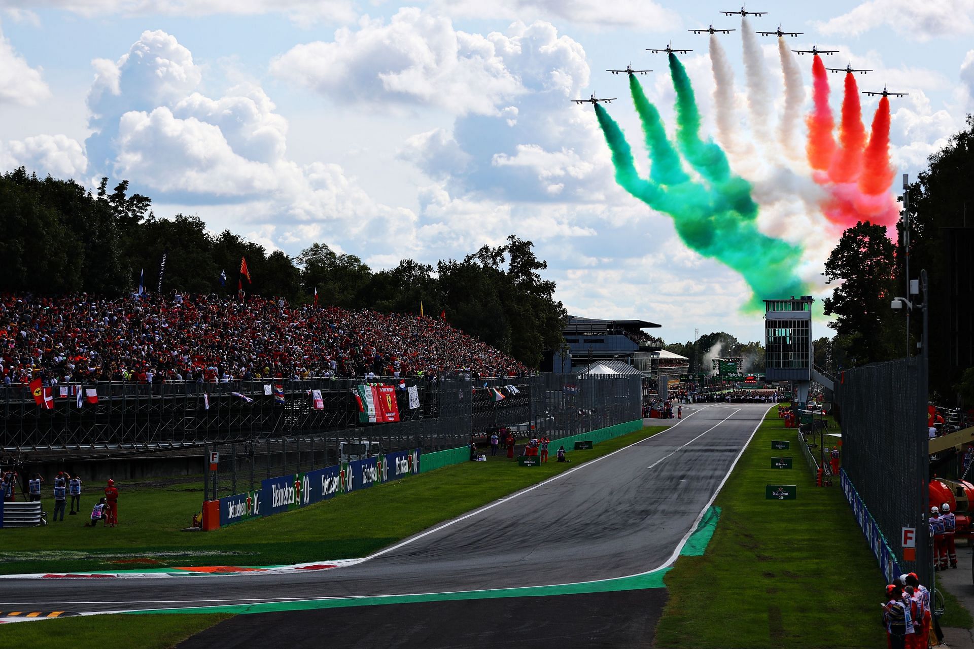F1 plans to phase out airshows completely in a step towards sustainability for the sport.