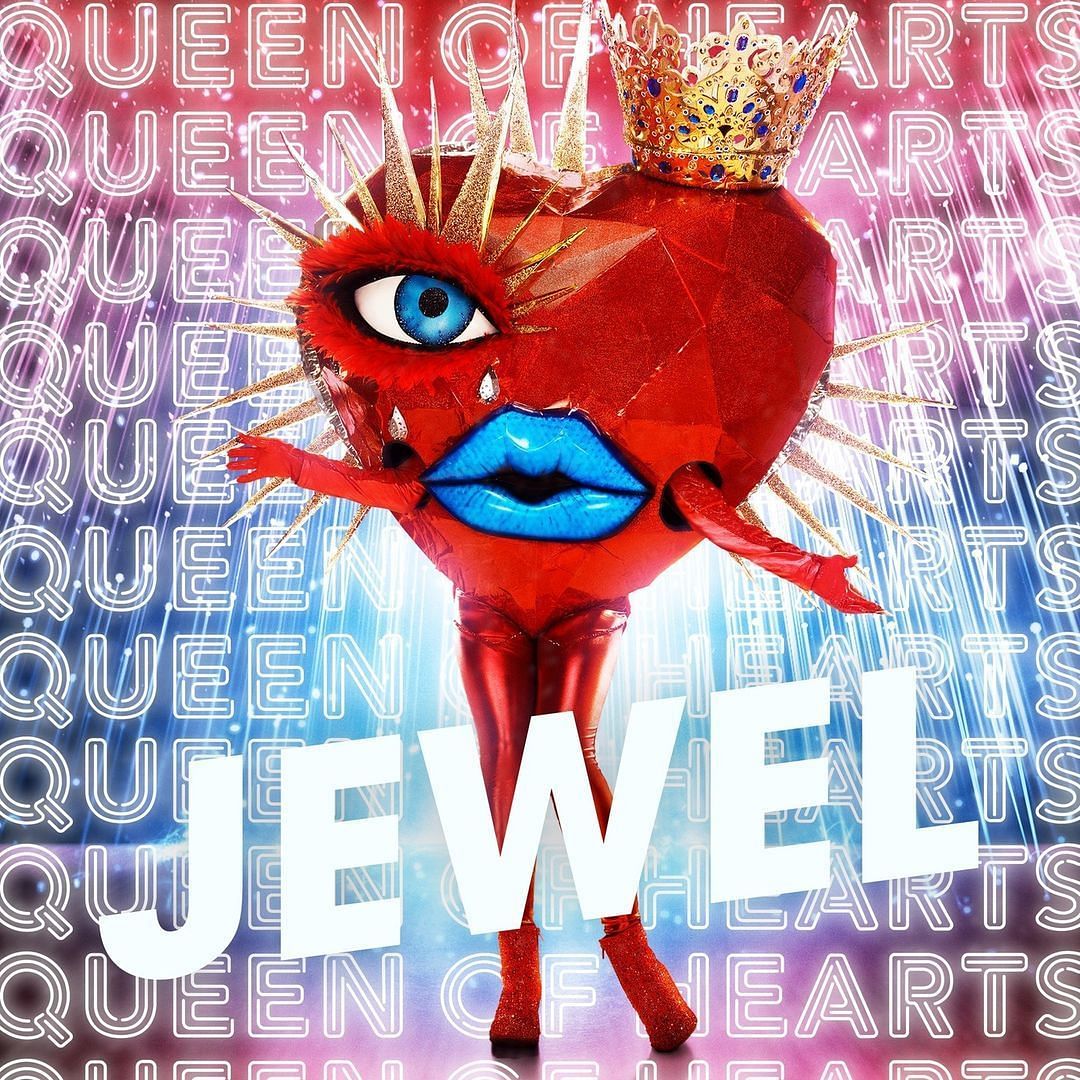 The Queen of Hearts (Image via maskedsingerfox/ Instagram)