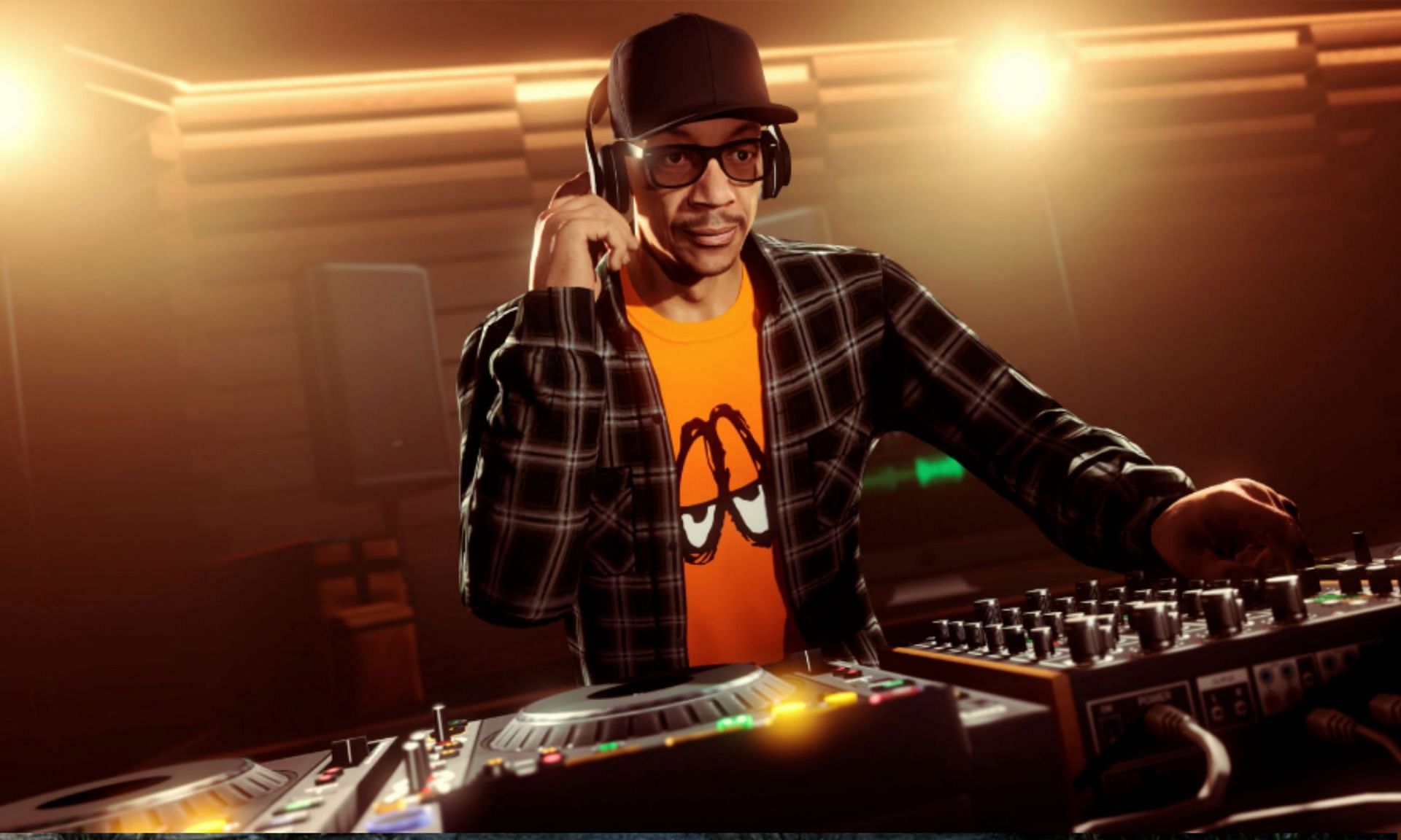 DJ Pooh rocking his iconic shirt in GTA Online (Image via Rockstar Games)