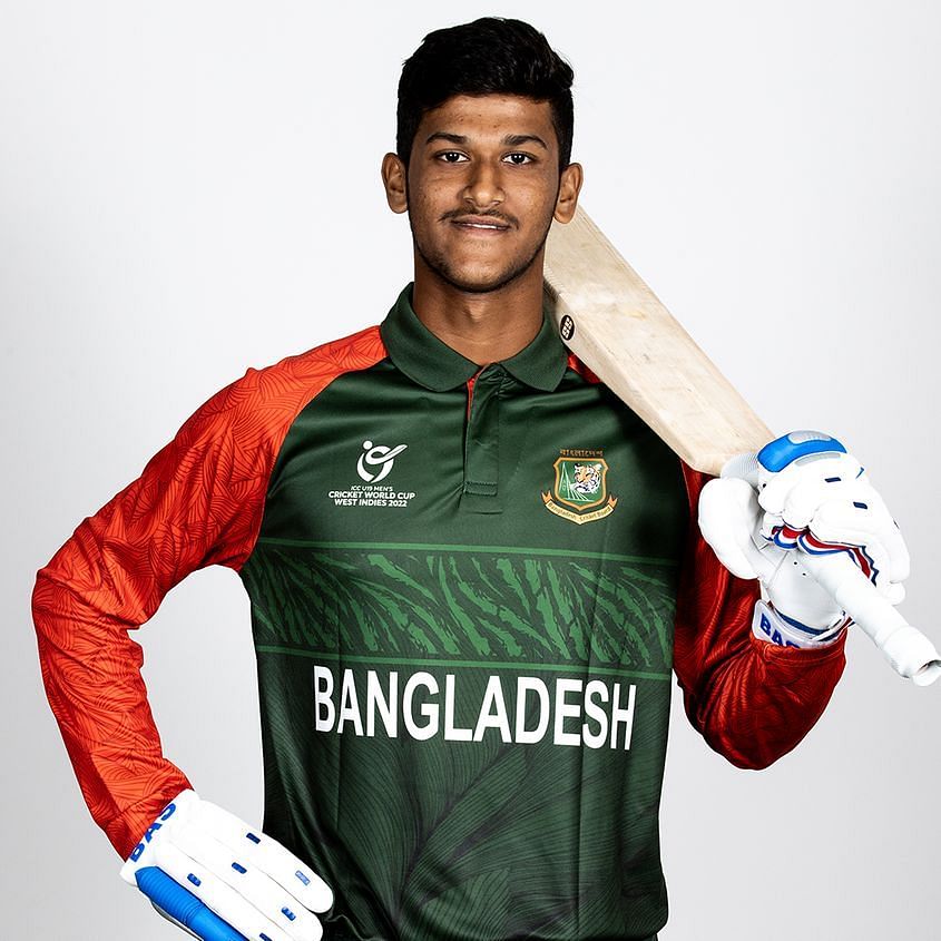 Bangladesh opted for a dark shade of green for their primary shirt (Image: ICC)