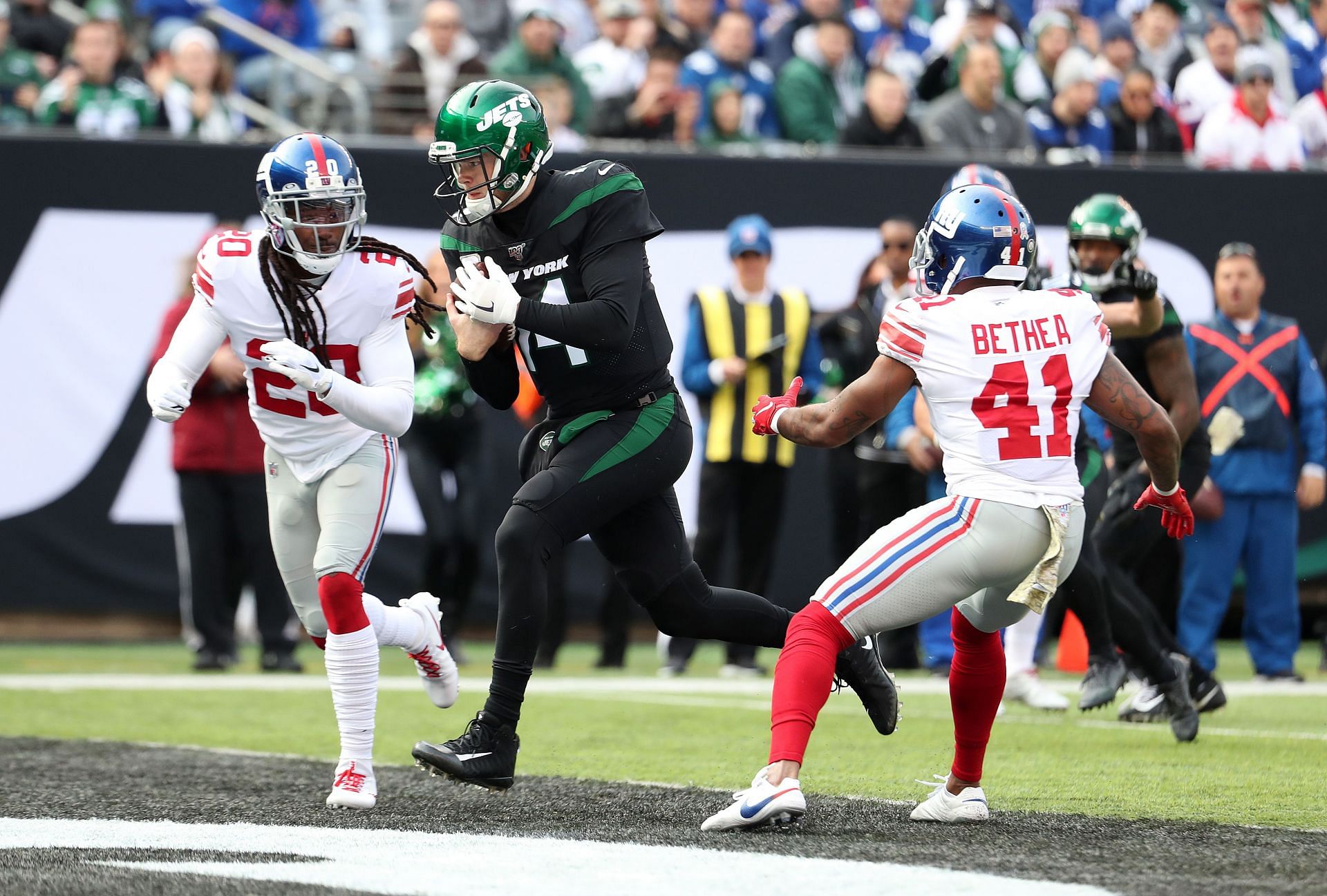 Fan's lawsuit demands the Giants, Jets return to NYC from New Jersey