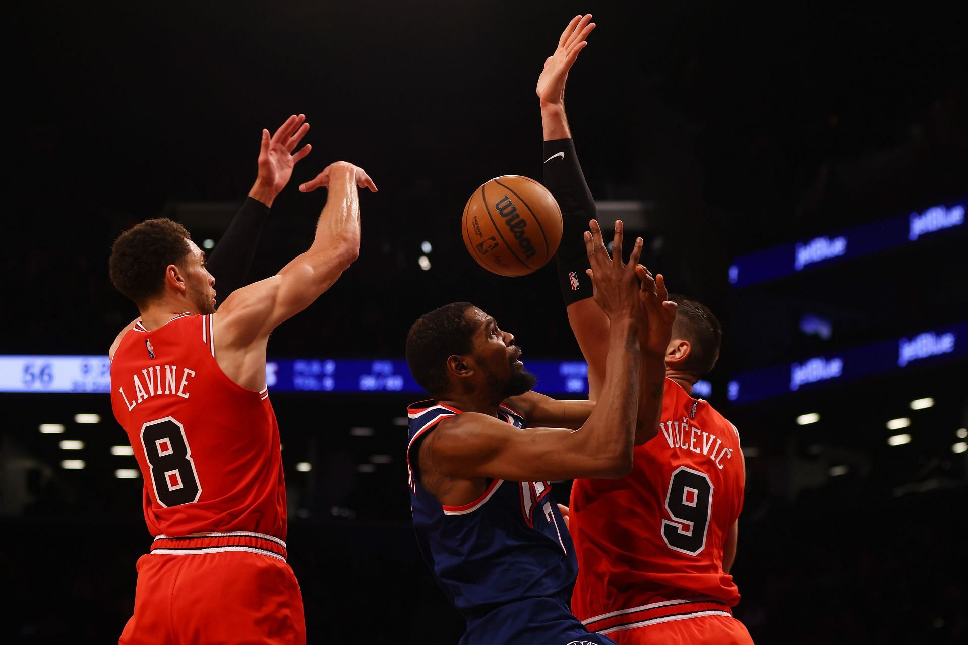 Kevin Durant attempts a tough layup at the Chicago Bulls v Brooklyn Nets game