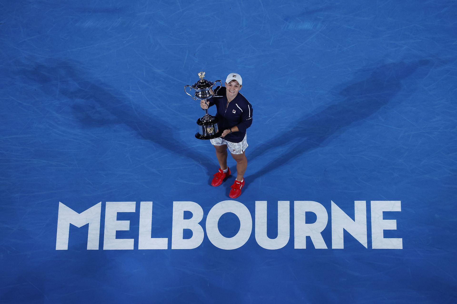 Ashleigh Barty with the 2022 Australian Open trophy
